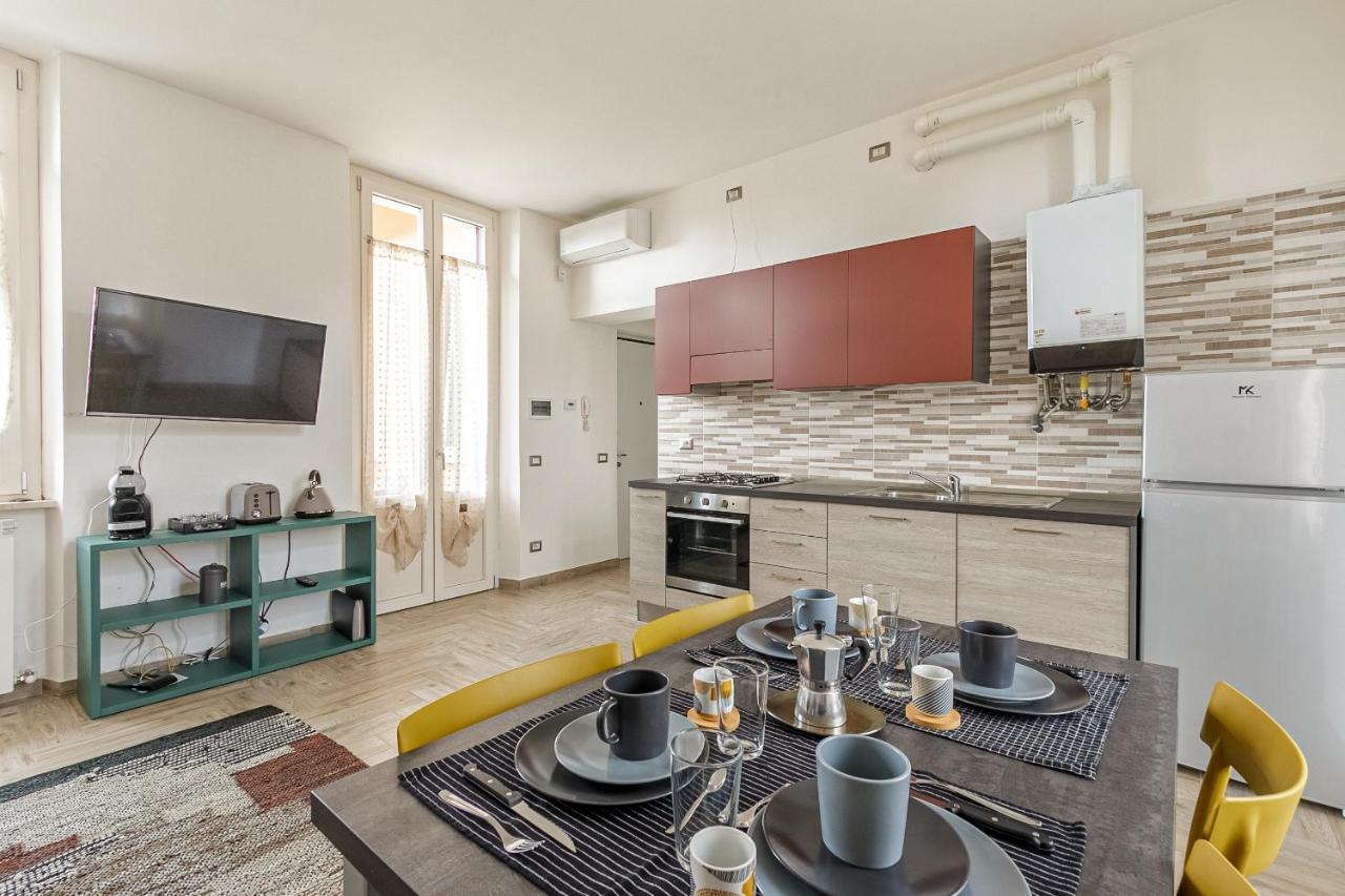 Al 33 Di Via Roma - Apartments Cardano Al Campo Exterior photo