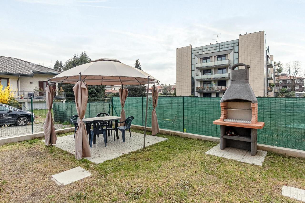 Al 33 Di Via Roma - Apartments Cardano Al Campo Exterior photo