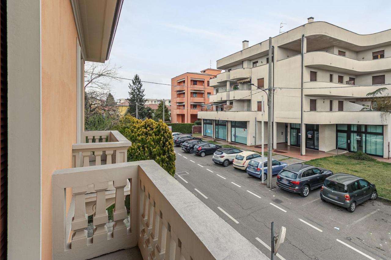Al 33 Di Via Roma - Apartments Cardano Al Campo Exterior photo