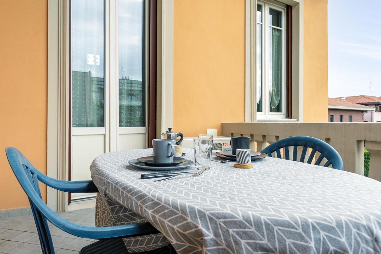 Al 33 Di Via Roma - Apartments Cardano Al Campo Exterior photo