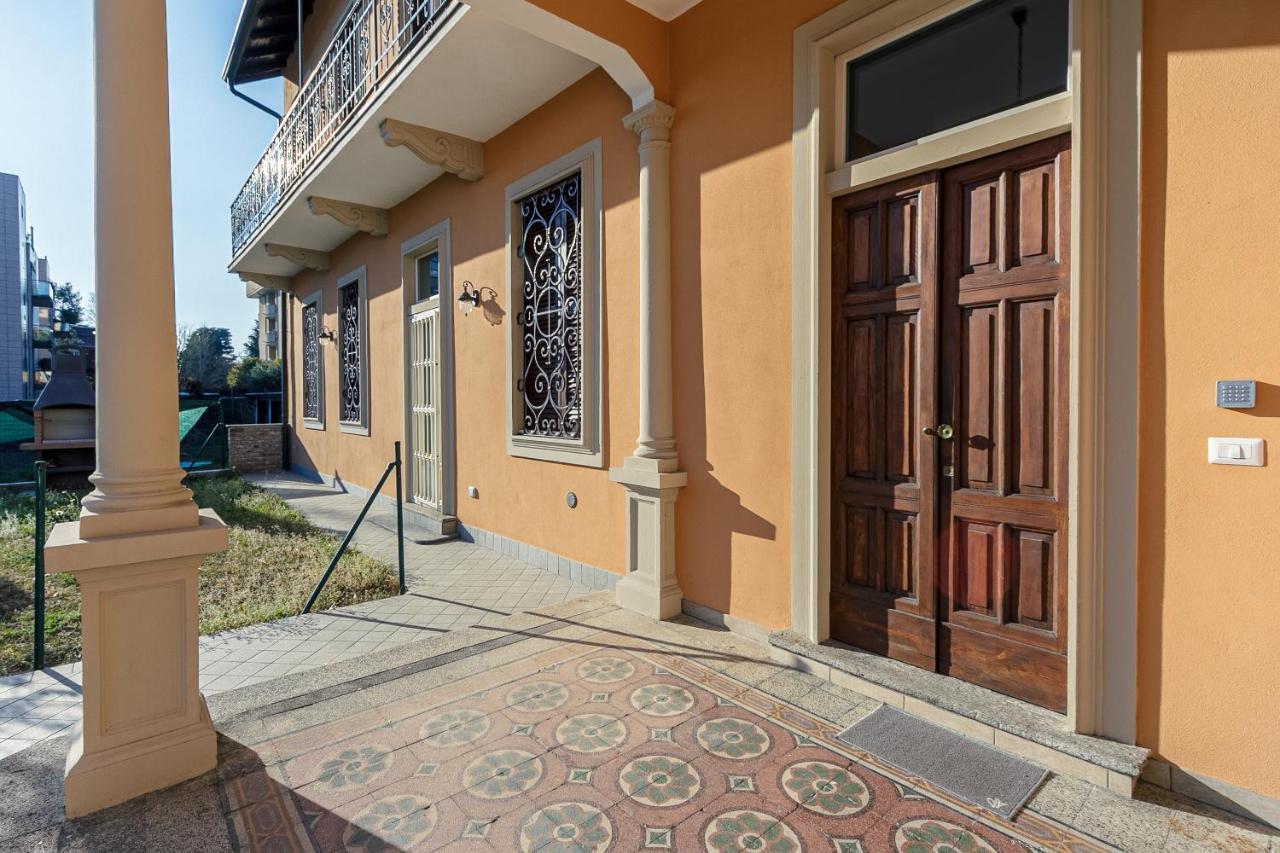 Al 33 Di Via Roma - Apartments Cardano Al Campo Exterior photo