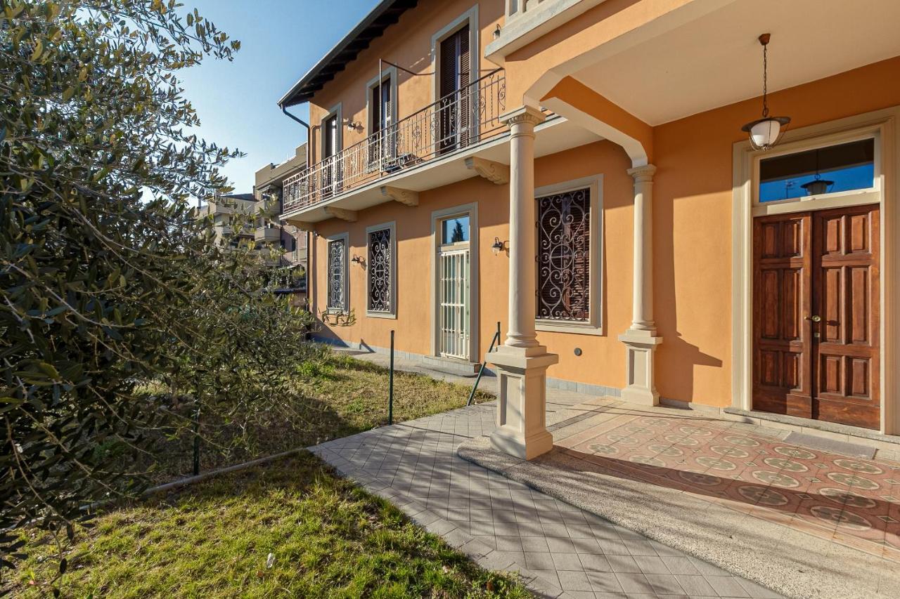 Al 33 Di Via Roma - Apartments Cardano Al Campo Exterior photo