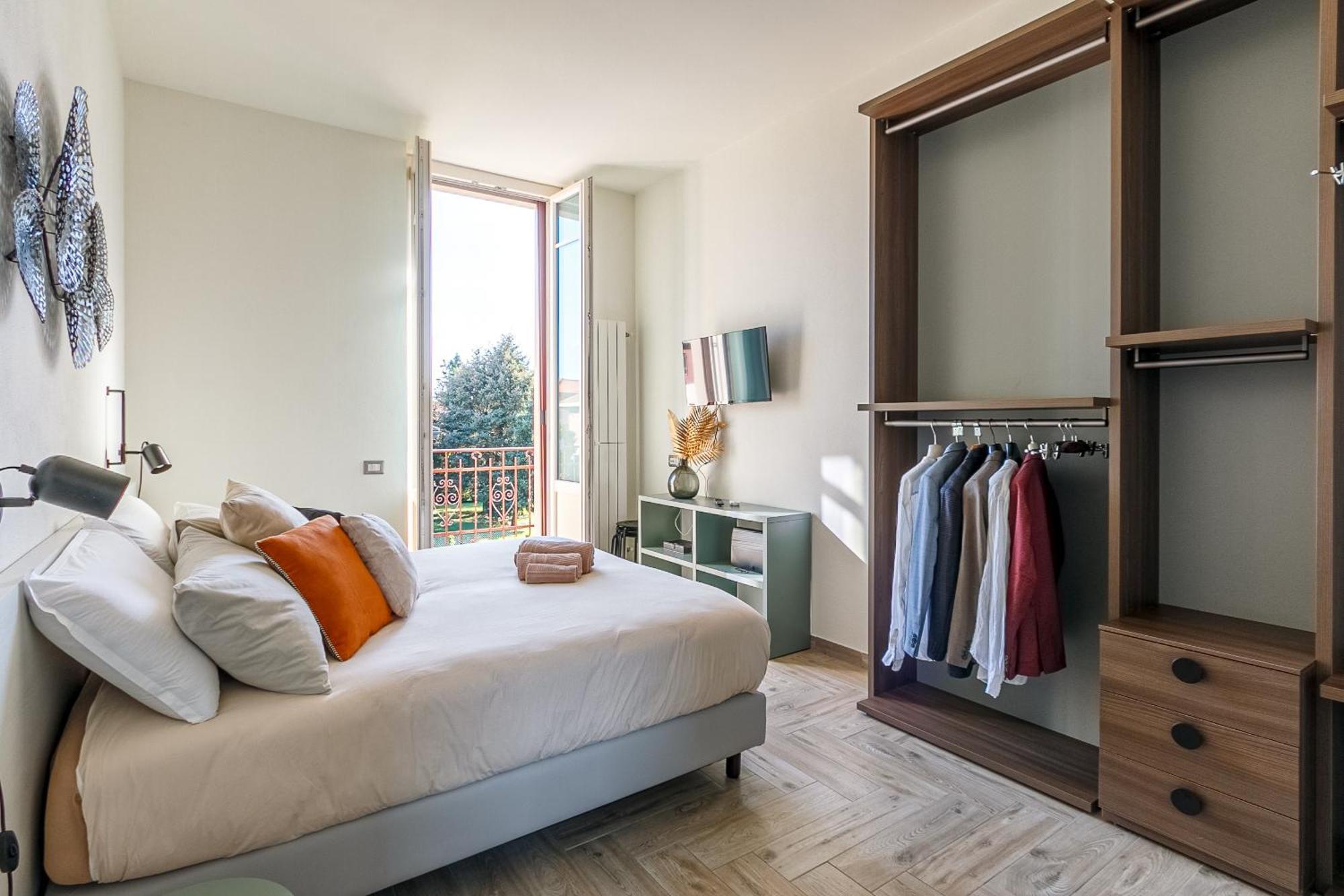 Al 33 Di Via Roma - Apartments Cardano Al Campo Exterior photo